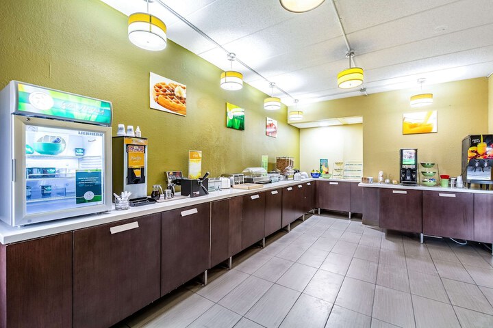 Breakfast/Coffee Service 43 of 47