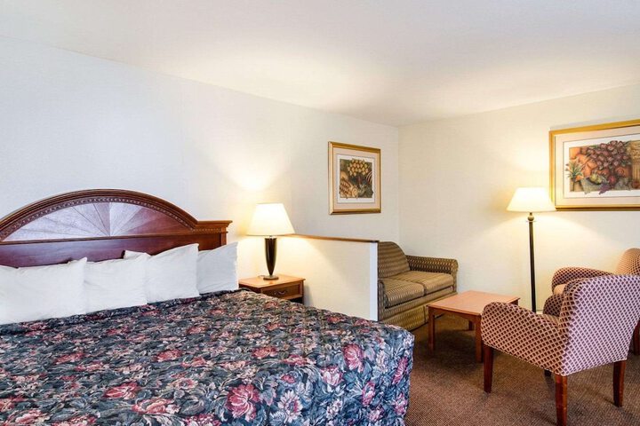Room 22 of 30