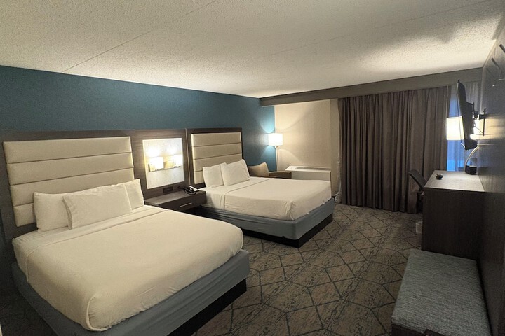 Bismarck Hotel and Conference Center