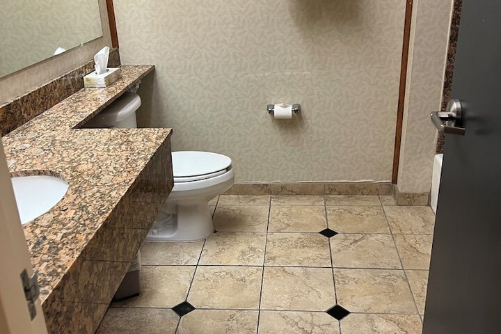 Room 15 of 60