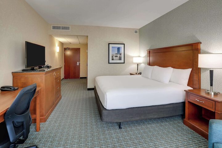 Room 48 of 74