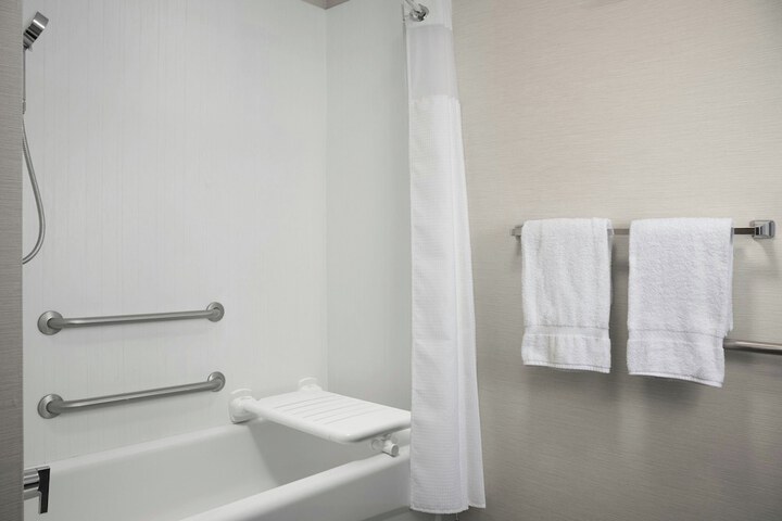 Courtyard by Marriott Lakeland