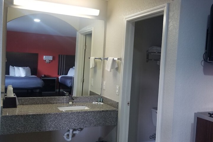 Room 20 of 25