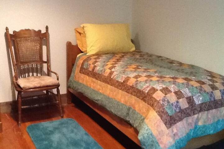 Room 22 of 40