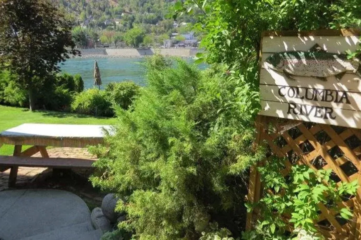 Rivers Edge Bed & Breakfast