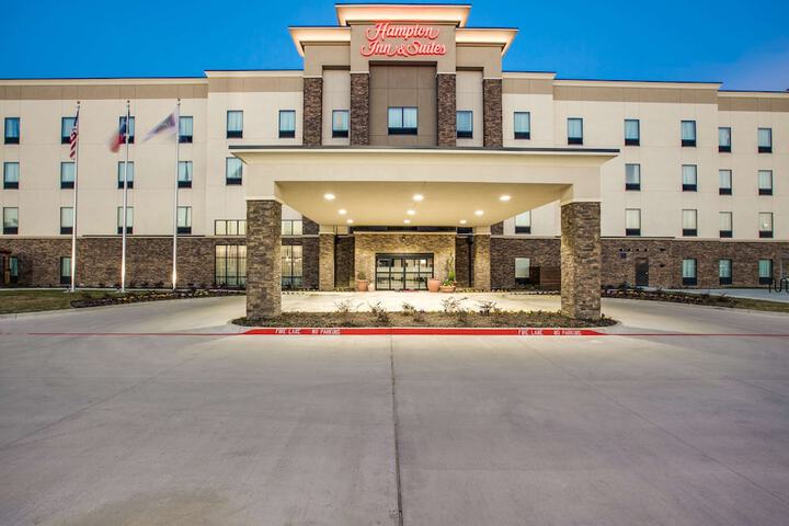 Hampton Inn & Suites Dallas / Ft. Worth Airport South