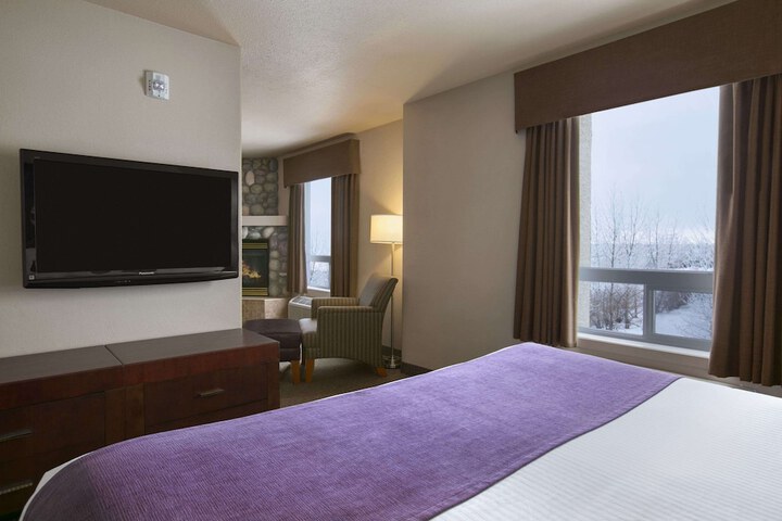 Room 9 of 34