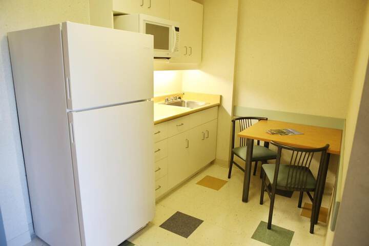 Residence & Conference Centre - Barrie