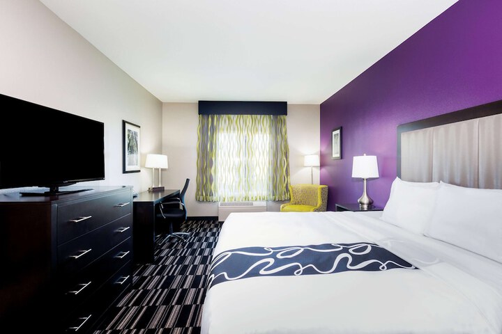 Room 15 of 27