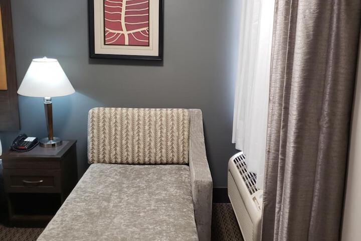 Room 17 of 21
