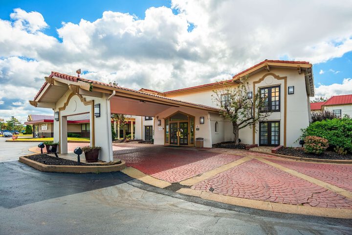 Hotel 3 of 25