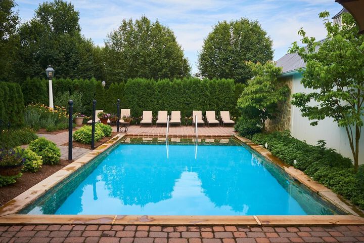 Pool 8 of 100