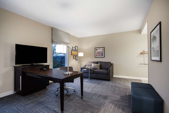 Room 17 of 43