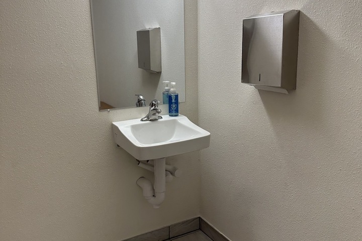 Room 10 of 23