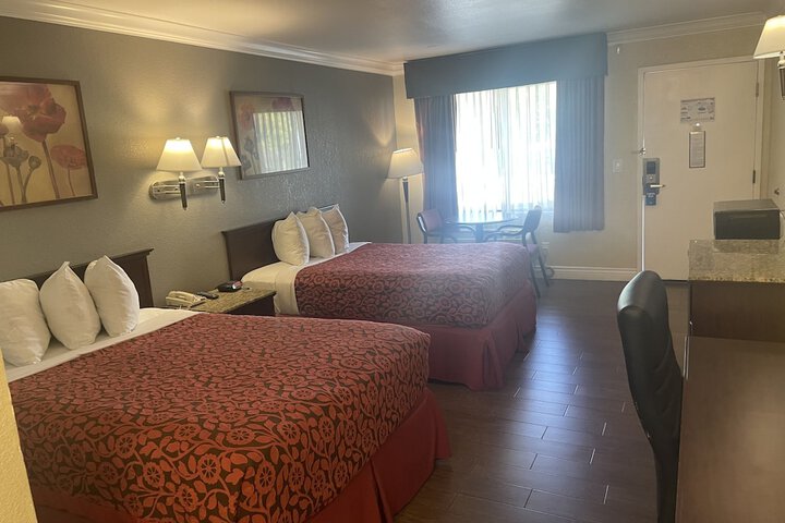 Room 22 of 33