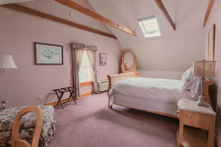 Room 45 of 87