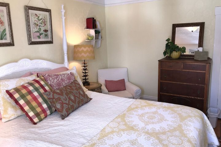Room 21 of 43