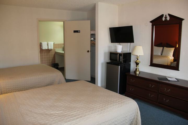 Room 35 of 99