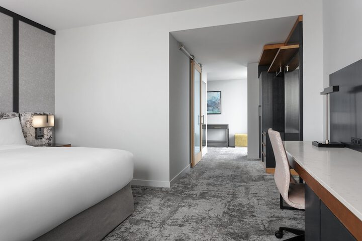 Loews Chicago OHare Hotel
