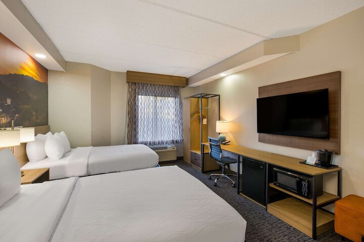Room 20 of 53