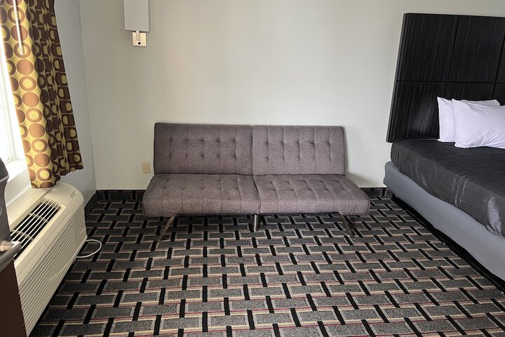 Room 13 of 41