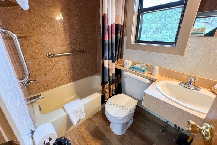 Room 168 of 261