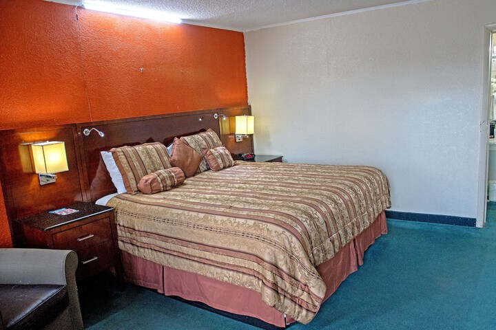 Room 21 of 24