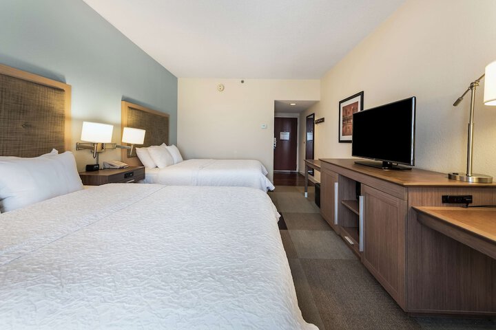Room 52 of 75