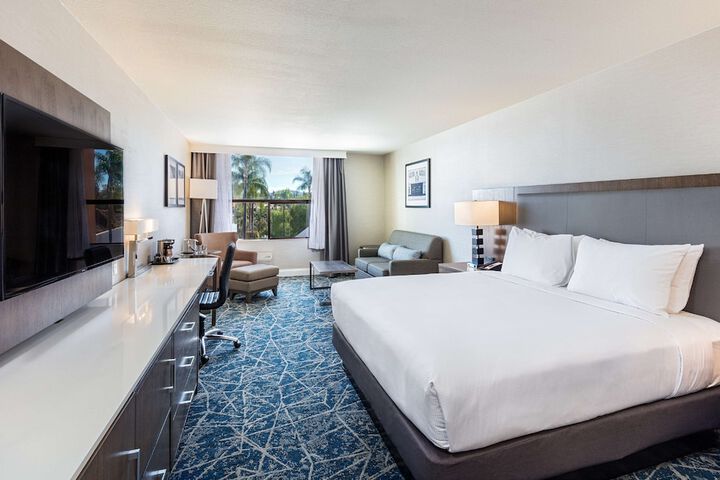 DoubleTree by Hilton Pomona