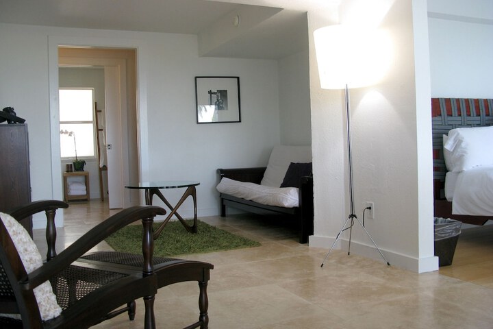 Room 48 of 119