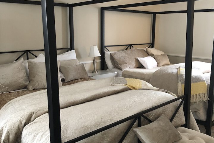 Room 43 of 106