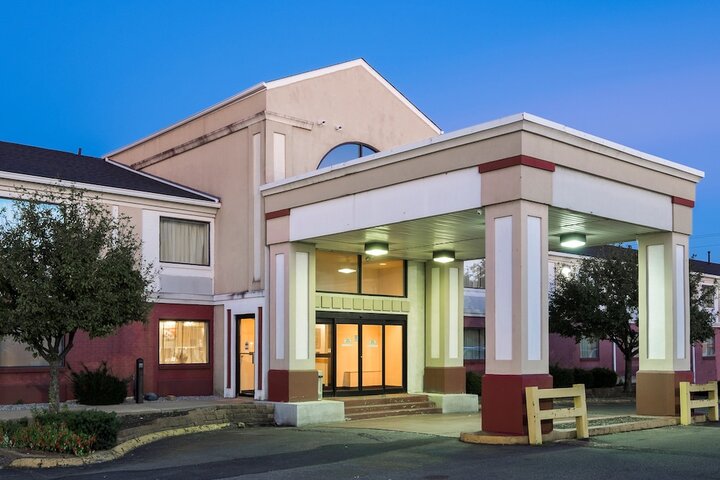 Hotel 2 of 24