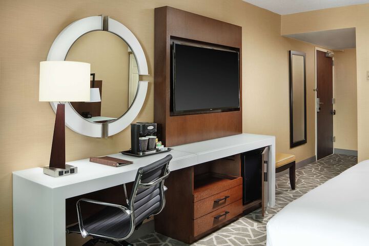 Room 18 of 42