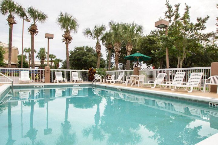 Pool 12 of 72
