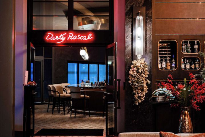 Dining 84 of 115