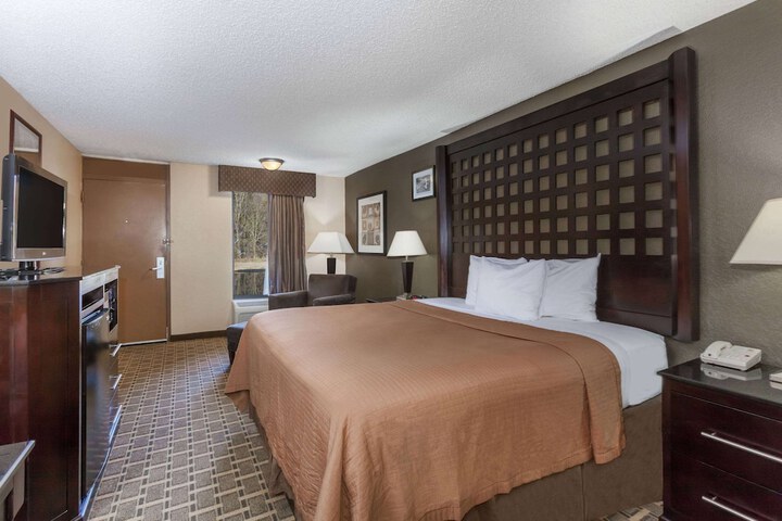 Super 8 by Wyndham Atoka
