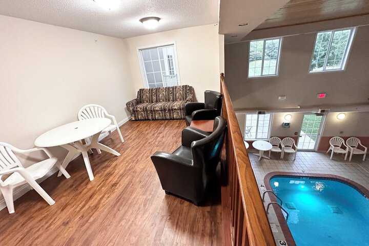 Pool 13 of 109