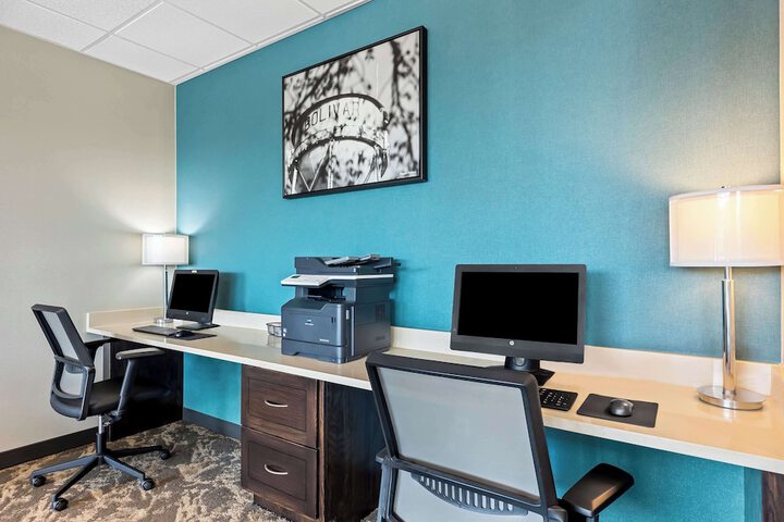 Business Center 39 of 39