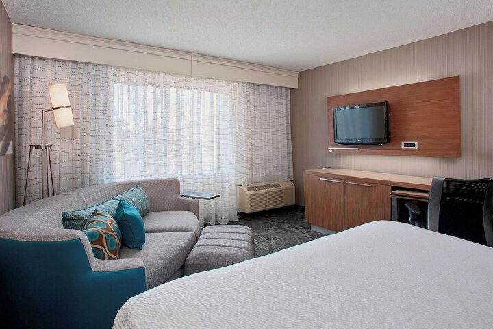 Courtyard by Marriott Detroit Pontiac / Auburn Hills