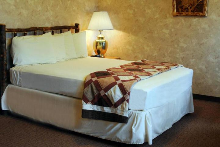 Turkey Run Inn & Cabins
