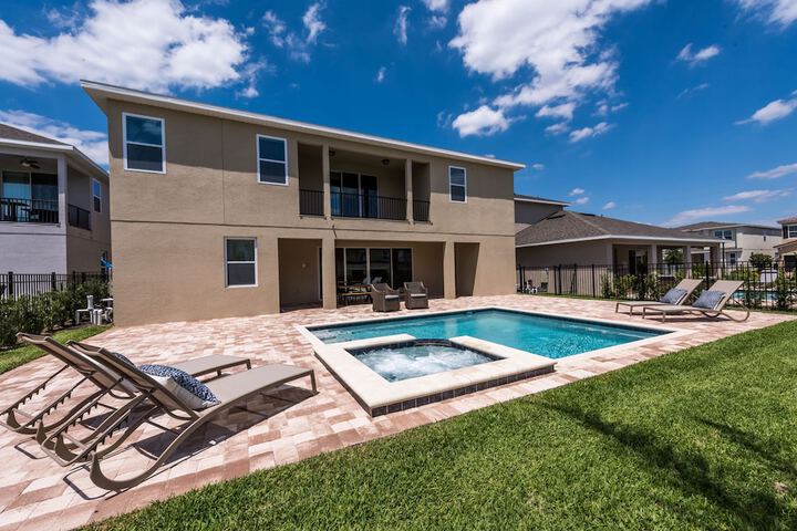 Pool 37 of 705