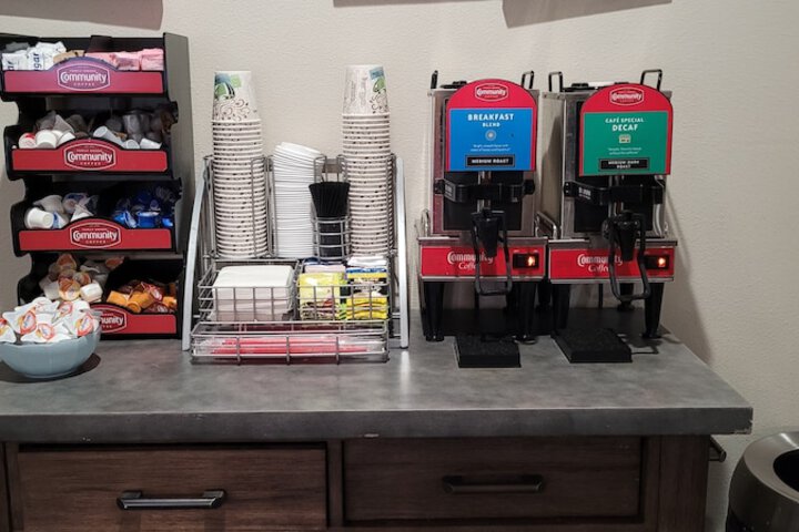 Breakfast/Coffee Service 31 of 34