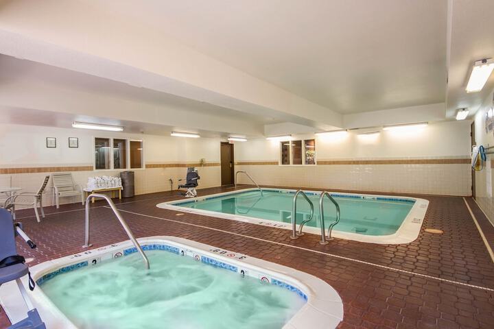Comfort Inn & Suites Sacramento - University Area