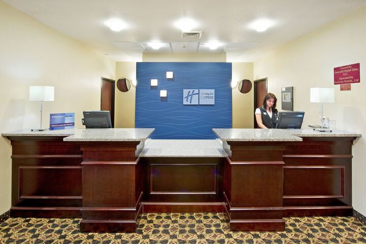 Hotel 2 of 33