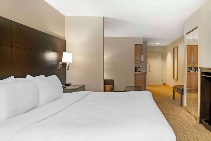 Room 31 of 42