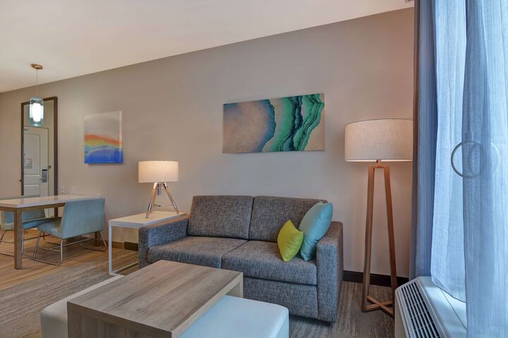 Room 42 of 67