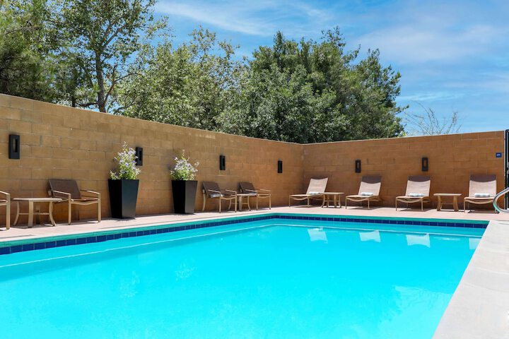 Pool 4 of 31