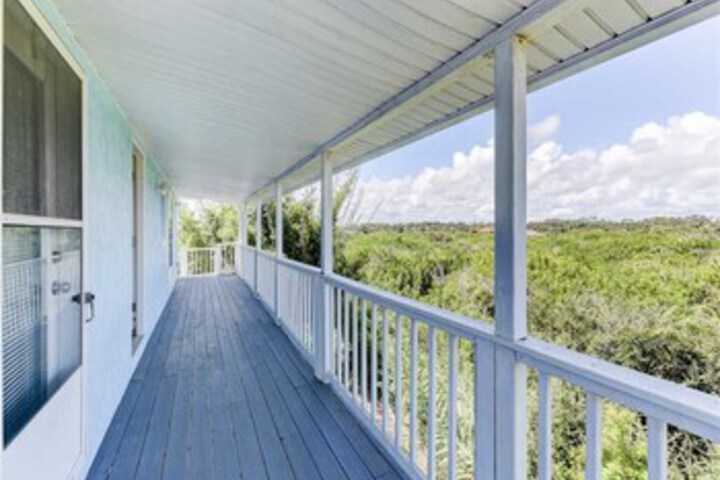 Sea Forever Upper Level 3 Bedrooms, Ocean Views, Sleeps 10