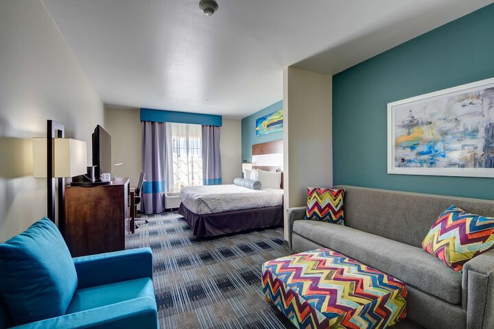 Room 27 of 32
