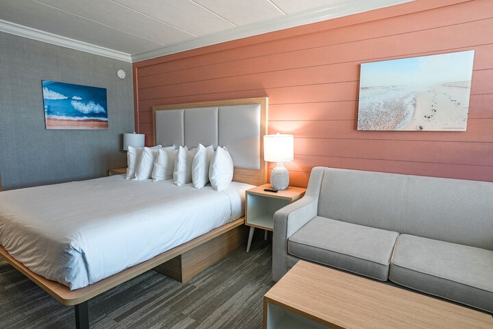Spray Beach Oceanfront Hotel